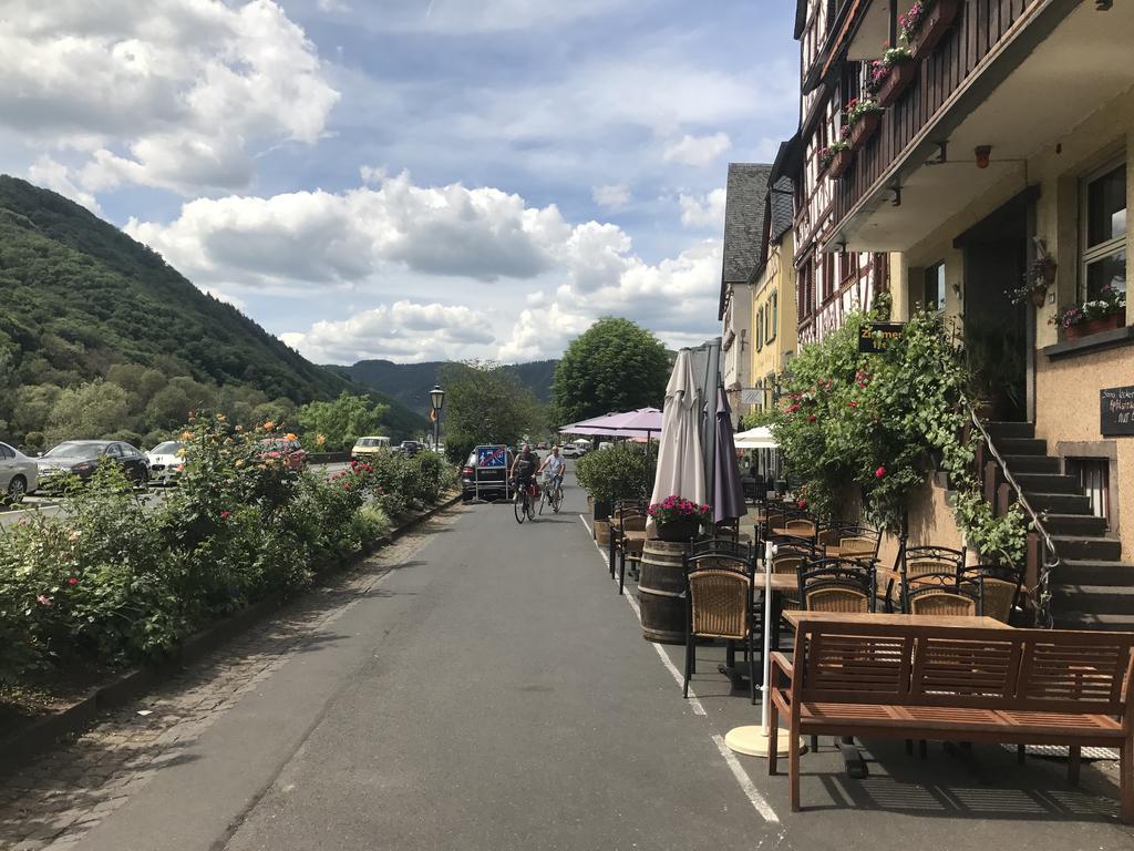 Ferienwohnung In Ediger Eller Esterno foto
