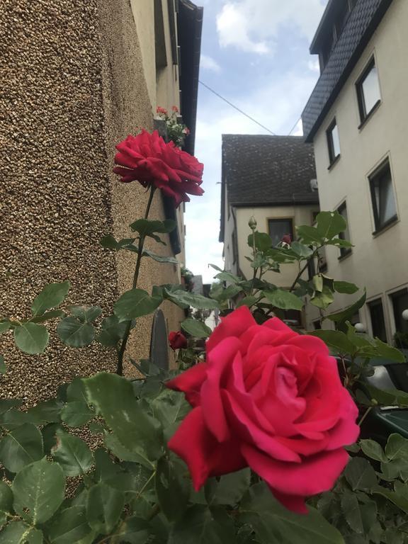 Ferienwohnung In Ediger Eller Esterno foto