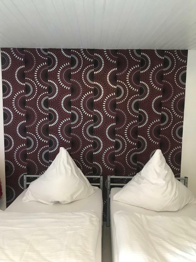 Ferienwohnung In Ediger Eller Esterno foto