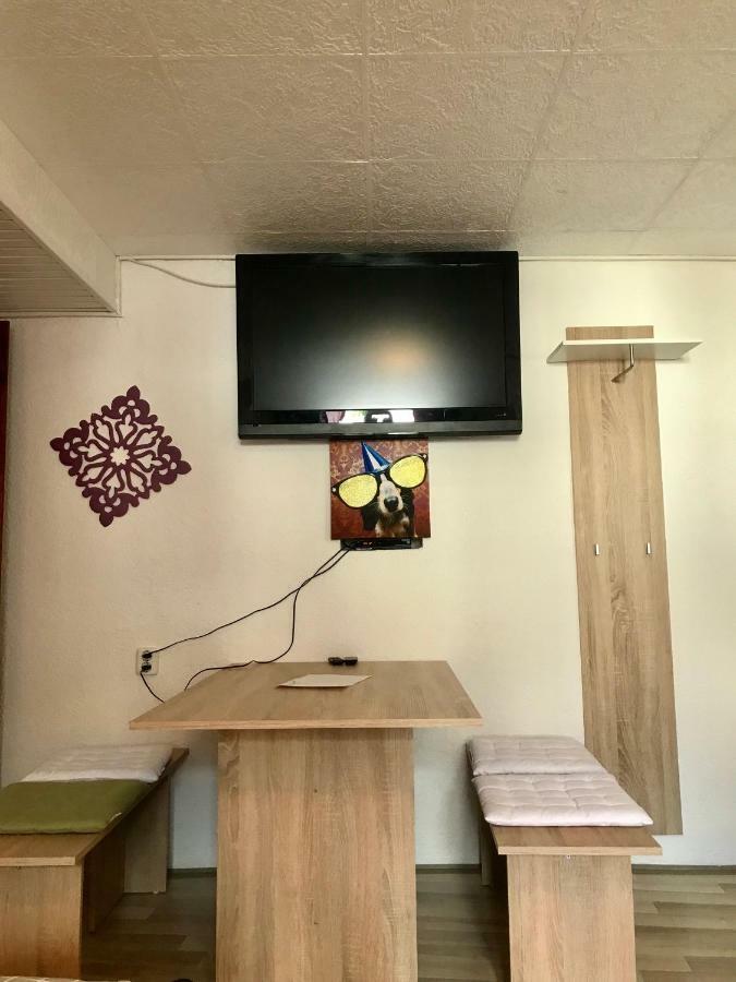 Ferienwohnung In Ediger Eller Esterno foto