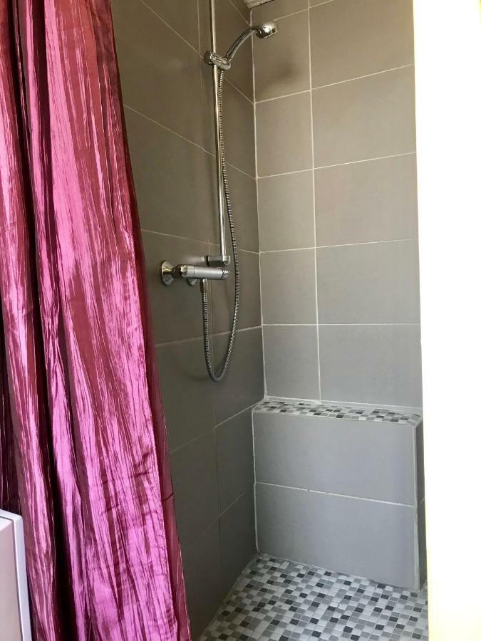 Ferienwohnung In Ediger Eller Esterno foto
