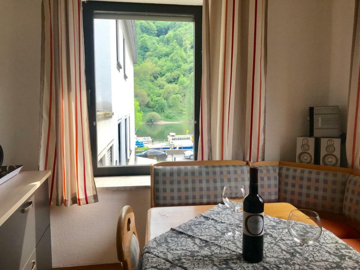 Ferienwohnung In Ediger Eller Esterno foto